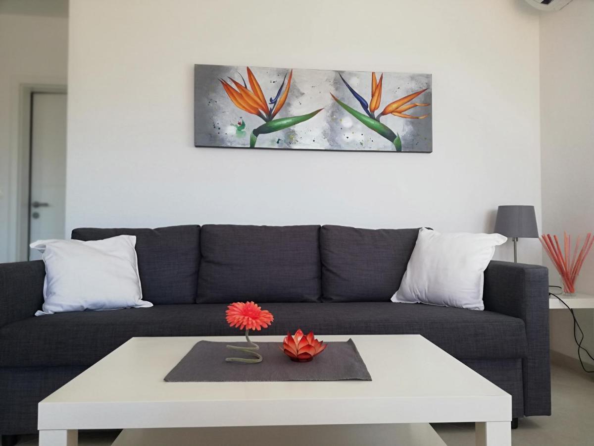 Apartments Oleander Lovrecica-Residence With Pool מראה חיצוני תמונה
